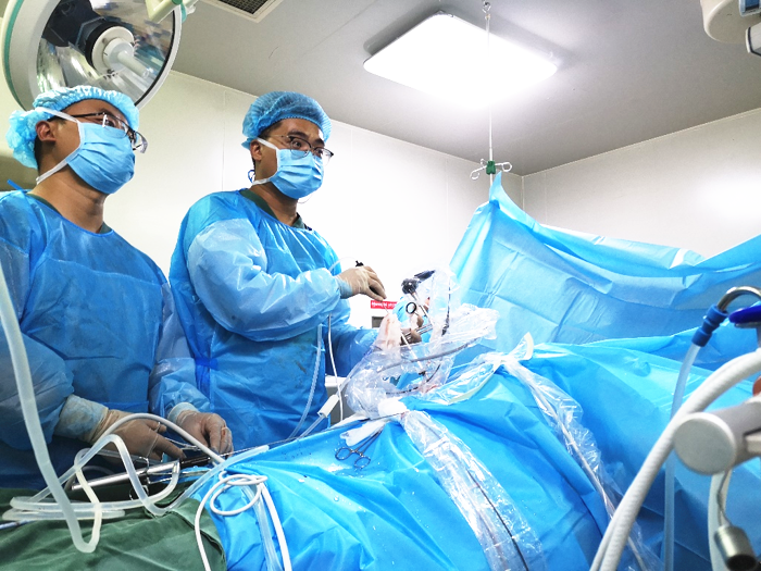 20220815-援藏医师靳松2-医院供稿-医院供稿png 20220815-援藏医师靳松2-医院供稿-医院供稿png