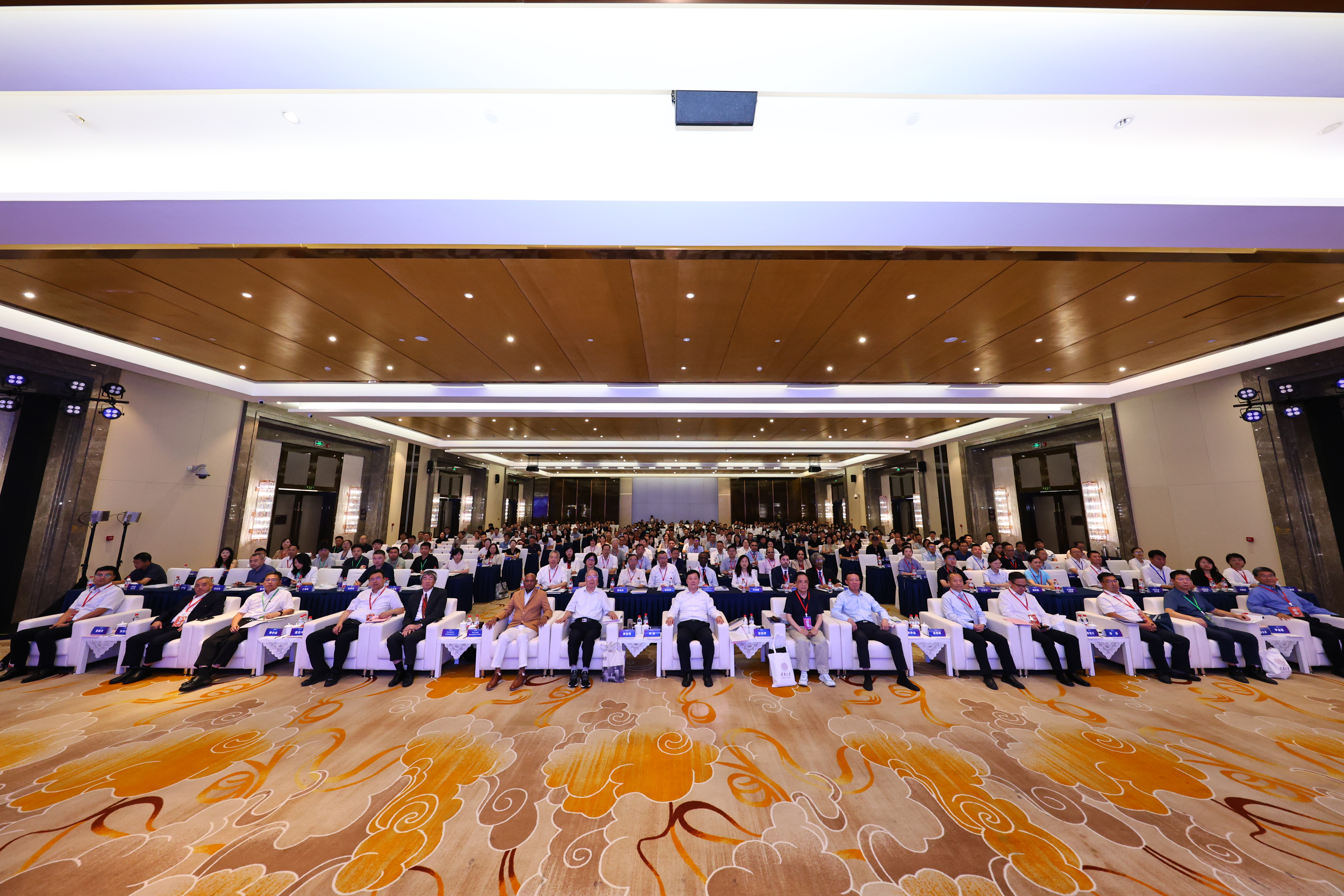 20250708-华体会娱乐平台联合主办第二十届固体废物管理与技术国际会议-拍摄者-大会合影2.jpg