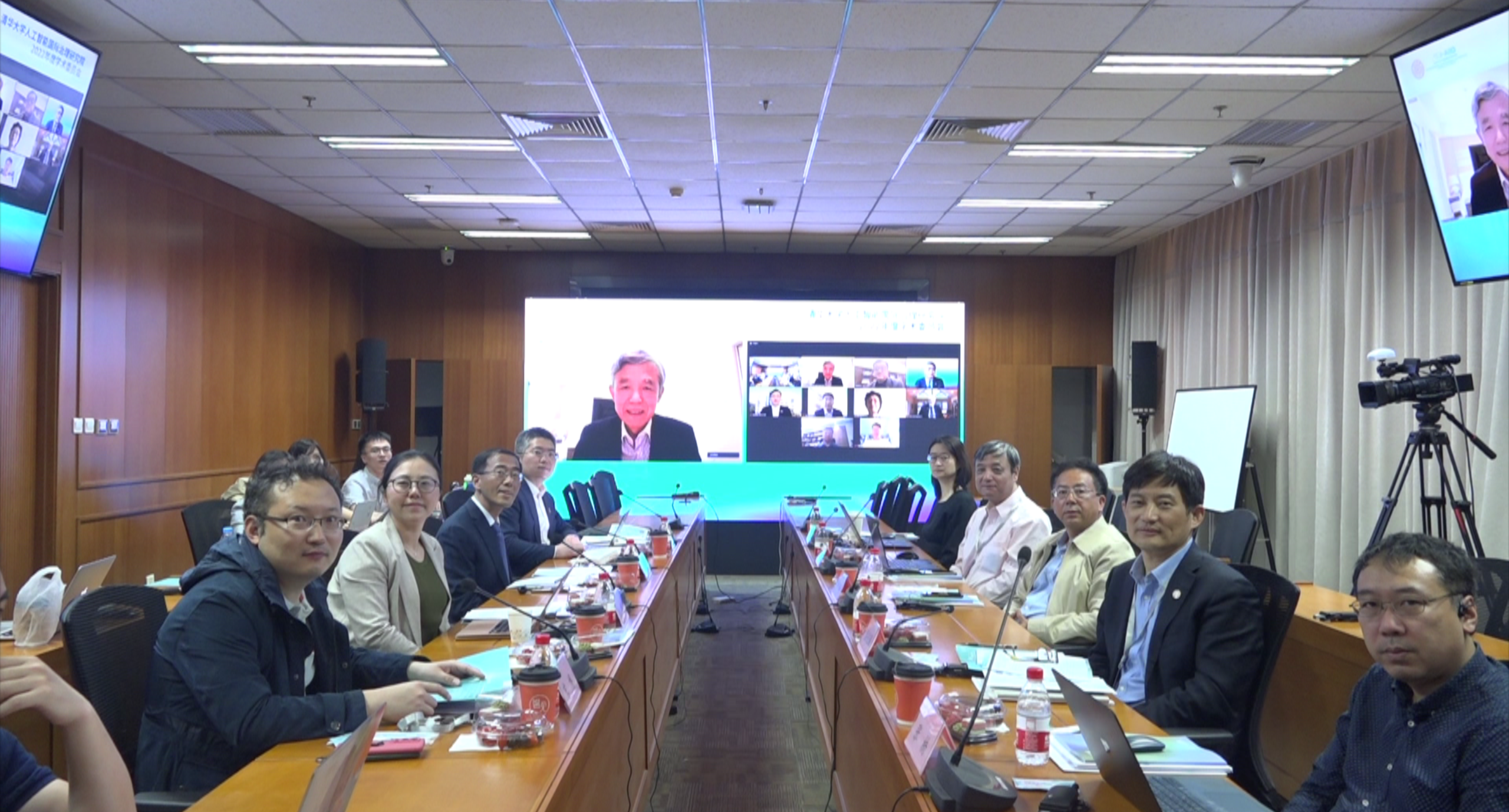 20220426-华体会娱乐平台人工智能国际治理研究院第二届学术委员国际研讨会-谭颖臻-专家合影png 20220426-华体会娱乐平台人工智能国际治理研究院第二届学术委员国际研讨会-谭颖臻-专家合影png