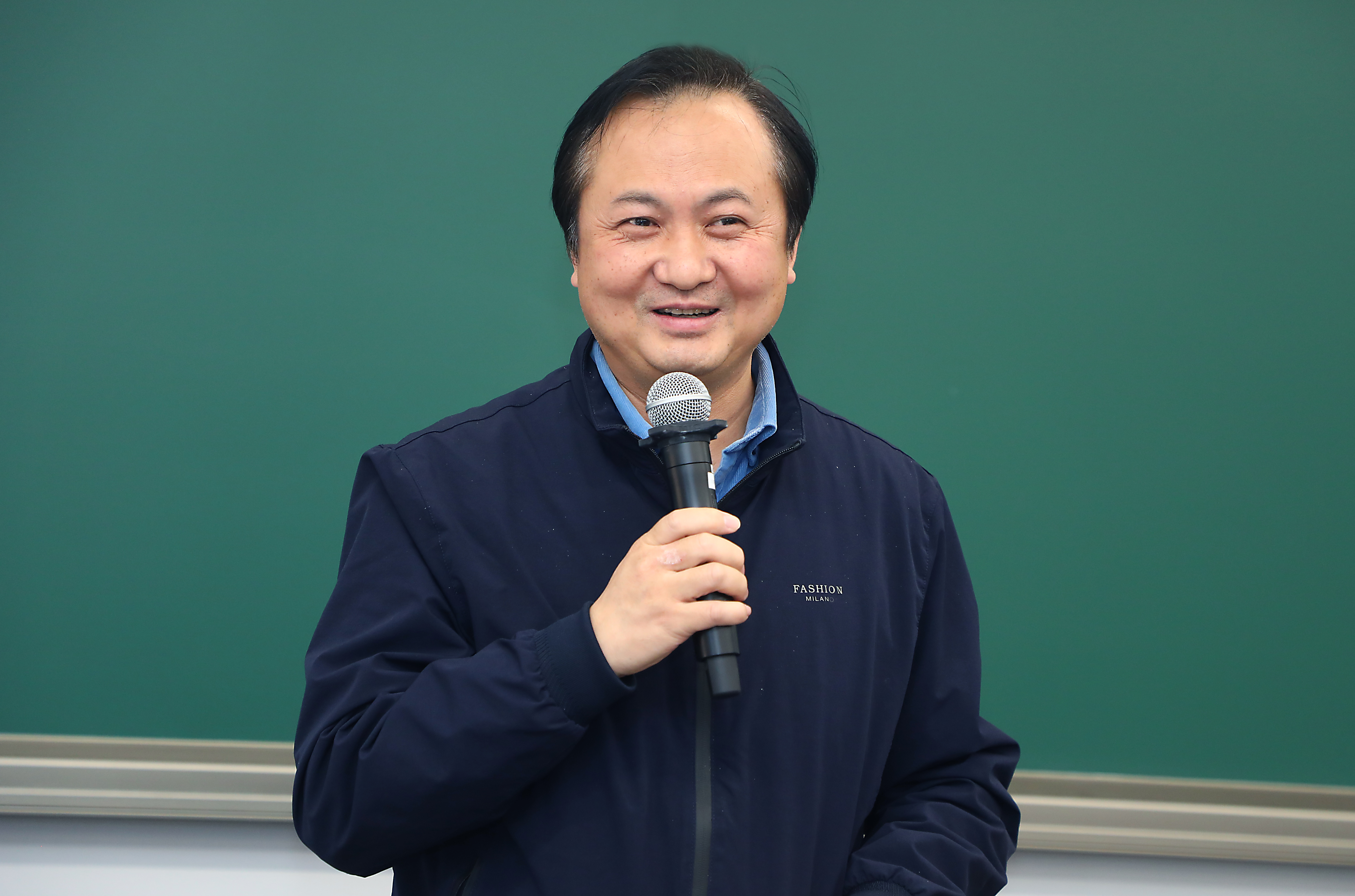 20220315-后勤举办首期“三全育人”骨干培训班结业暨第二期开班仪式-继教学院-刁庆军(左)在仪式上讲话JPG 20220315-后勤举办首期“三全育人”骨干培训班结业暨第二期开班仪式-继教学院-刁庆军(左)在仪式上讲话JPG