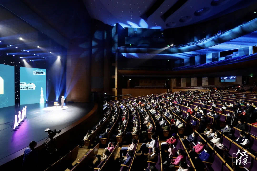 图片包含 室内, 天花板, 大, 长描述已自动生成